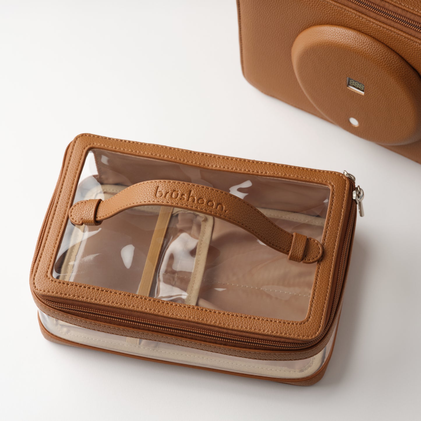 Brushean "Roro" Sanitizing Travel Case Set