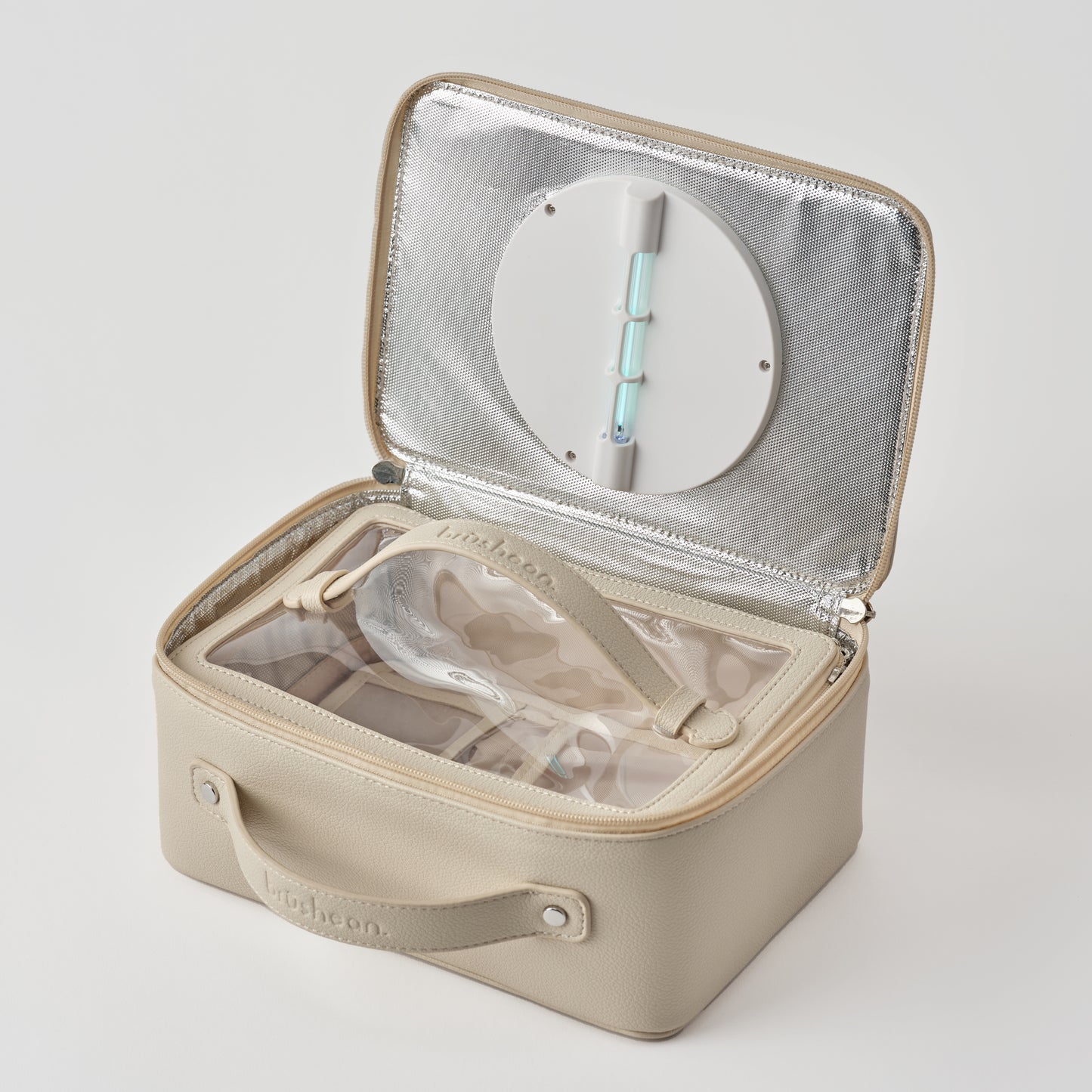 Brushean "Roro" Sanitizing Travel Case Set